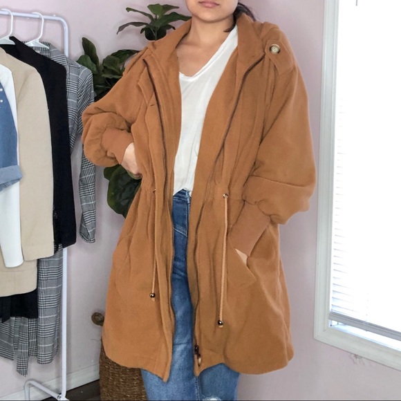 Camel Jacket - Picture 3 of 3